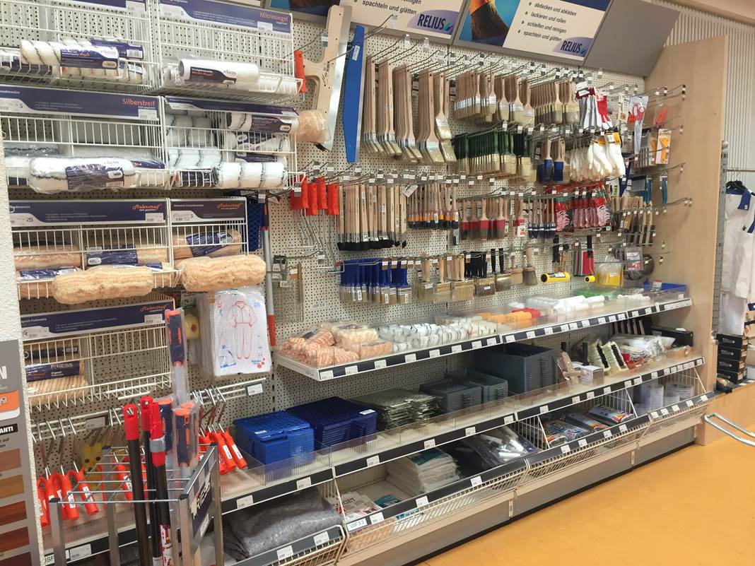 Autolack Mischung und Abfüllung